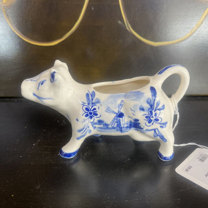 VTG COW CREAMER