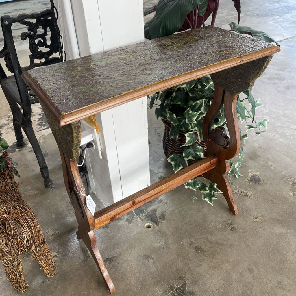 ODD MONKEY ACCENT TABLE