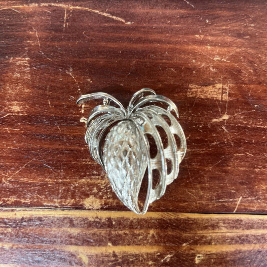 SILVERTONE FLORENTINE PINEAPPLE BROOCH