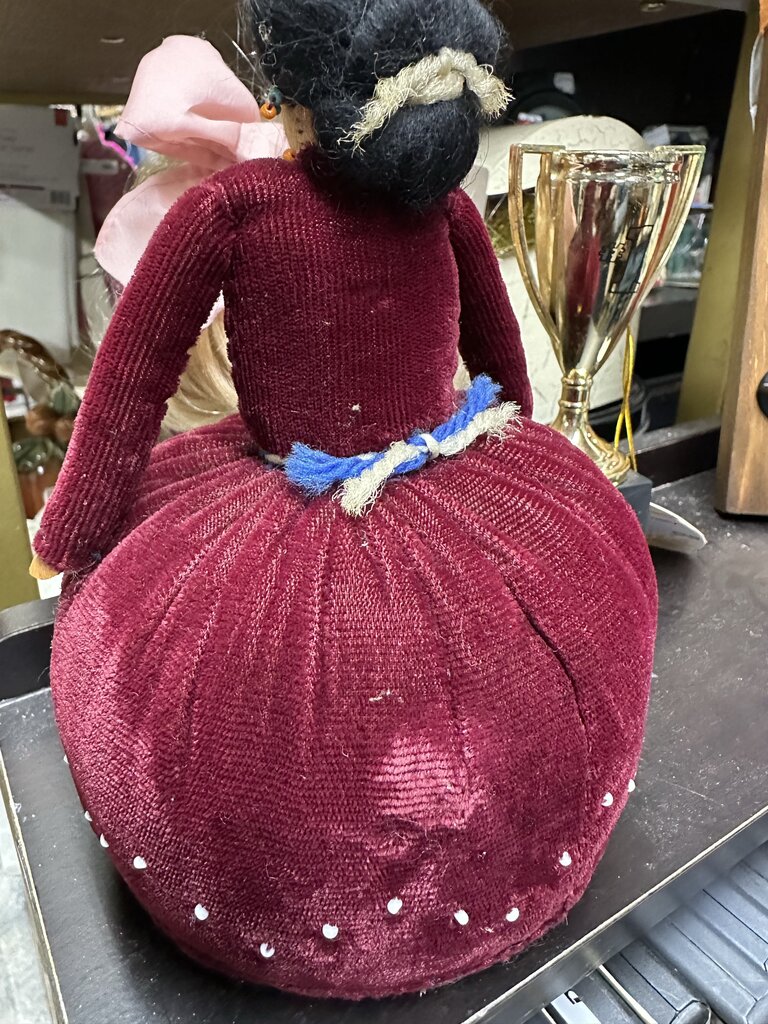 ANTIQUE PIN CUSHION - NATIVE AMERICAN NAVAJO DOLL