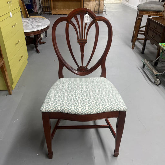 DREXEL MAHOGANY SHIELD BACK CHAIR