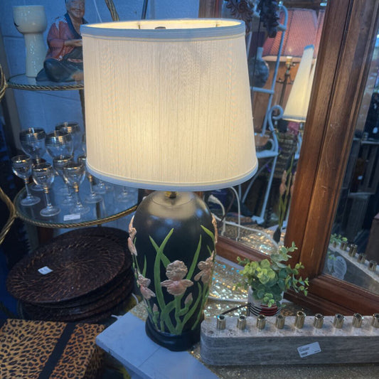PR BLACK FLORAL LAMPS W/SHADES