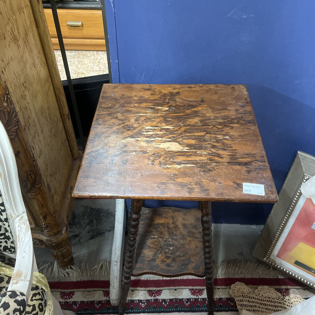 ANTIQUE 2 TIER TABLE