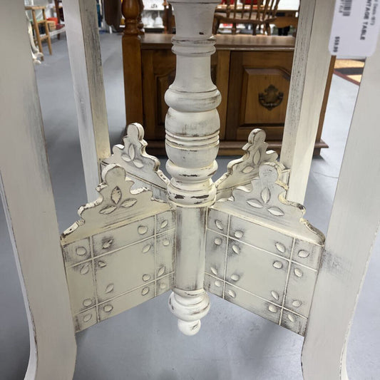 VINTAGE TABLE