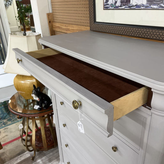 GREY CHEST OF DRAWERS