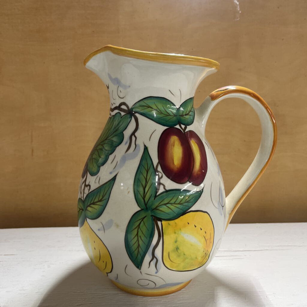 BELLA CASA PITCHER