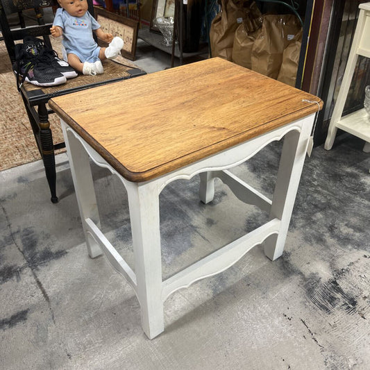 FARMHOUSE ACCENT TABLE