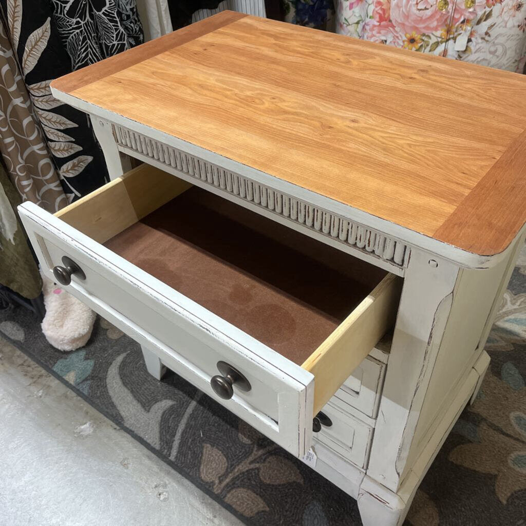 WHITE MULTIPURPOSE 3 DRAWER NIGHTSTAND