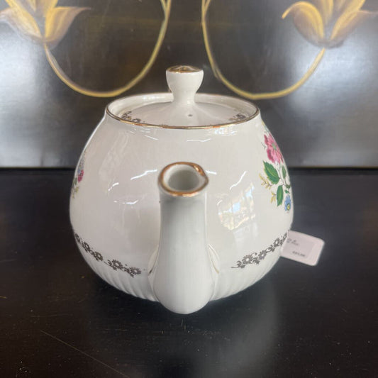 ENGLISH BIRDS & FLOWERS TEA POT