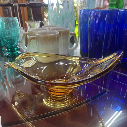 GOLDEN AMBER CURVED ENDS CANDY DISH