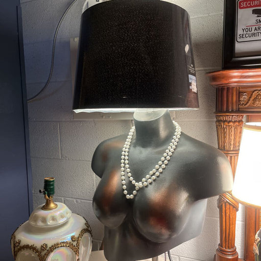 Bust Lamp w/shade
