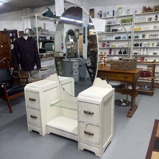 ANTIQUE VANITY