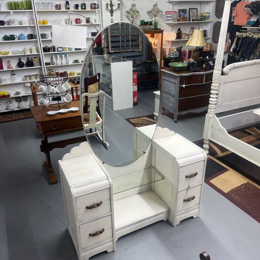 ANTIQUE VANITY