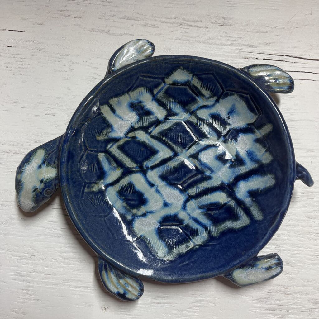 TURTLE POTTERY DISH
