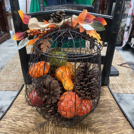 WIRE PUMPKIN BASKET FILLED