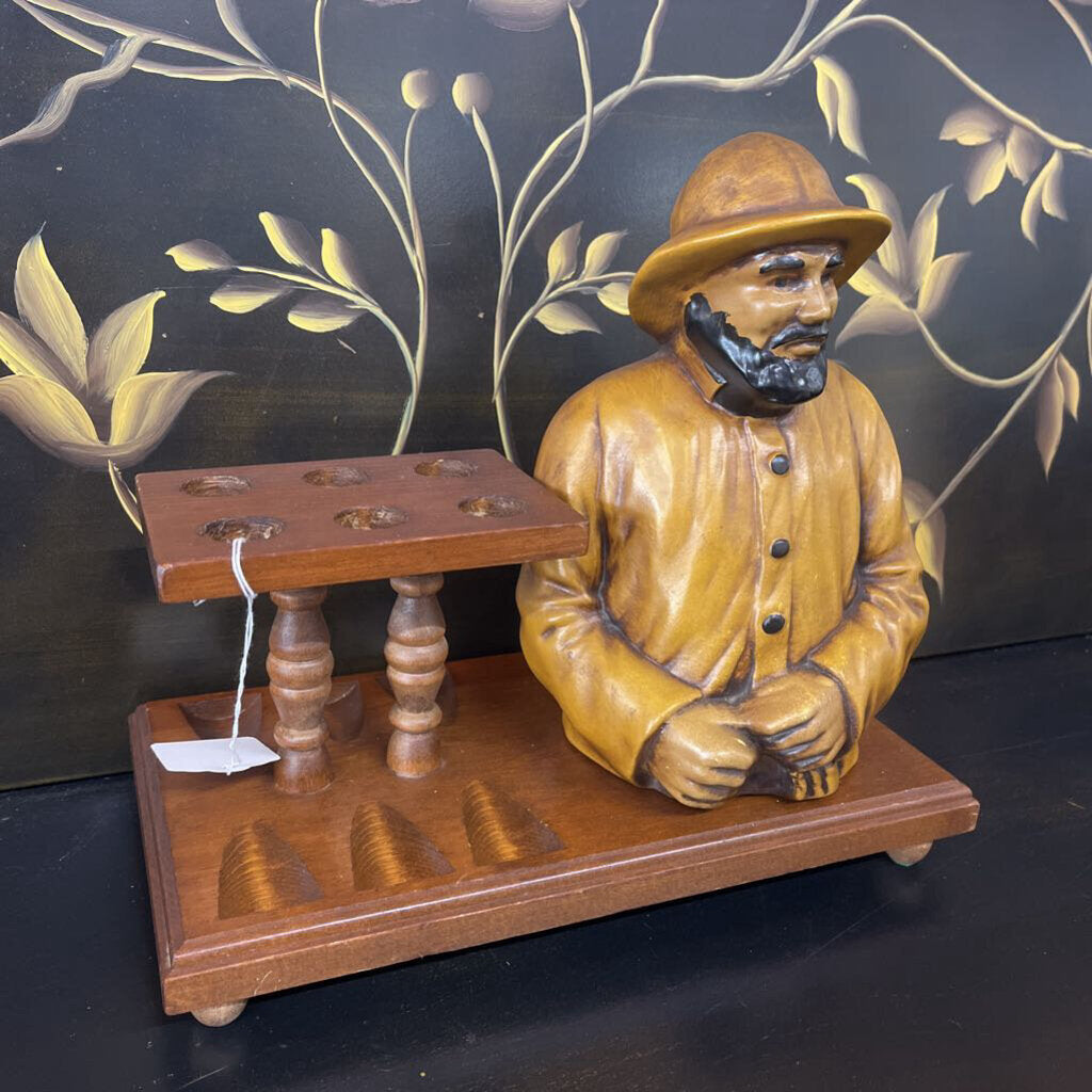 SALTY OLD SAILOR FISHERMAN PIPE HOLDER