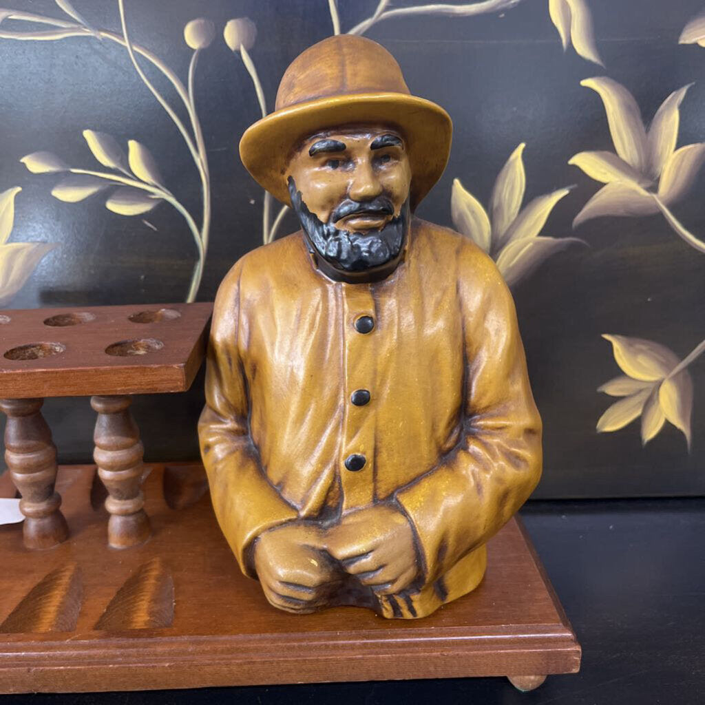 SALTY OLD SAILOR FISHERMAN PIPE HOLDER