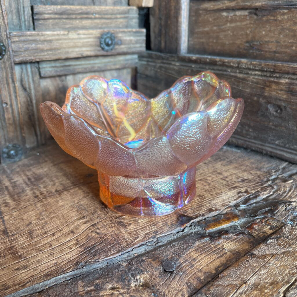 PINK LUSTRE ART GLASS TEXTURED SCALLOPED BOWL