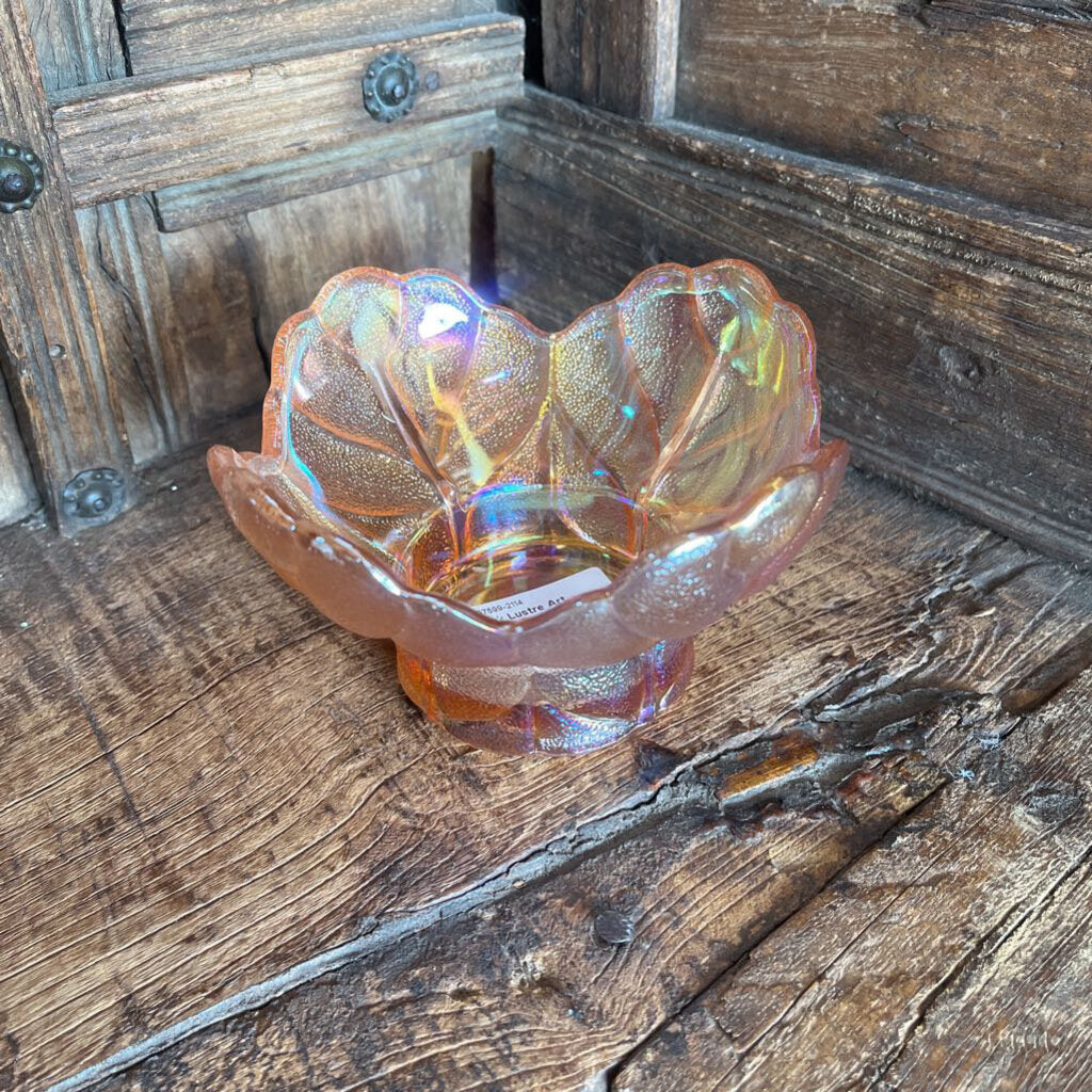 PINK LUSTRE ART GLASS TEXTURED SCALLOPED BOWL