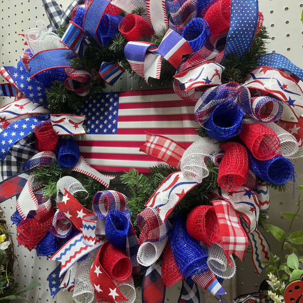 AMERICAN FLAG WREATH