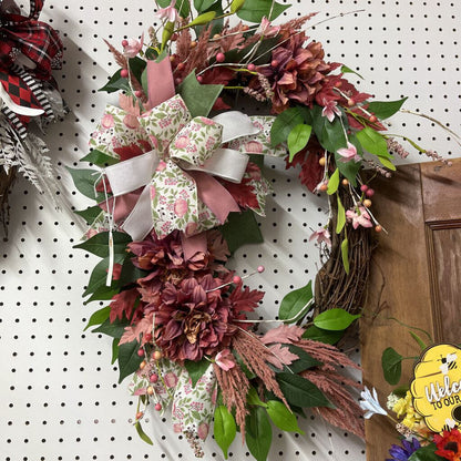 MAUVE FIOWER WREATH