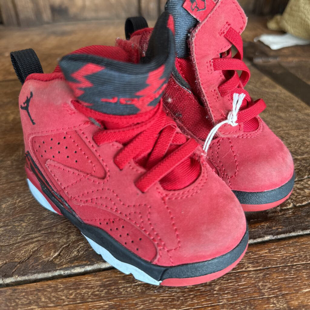 KIDS RED/BLACK JORDANS HIGH TOPS SZ 5