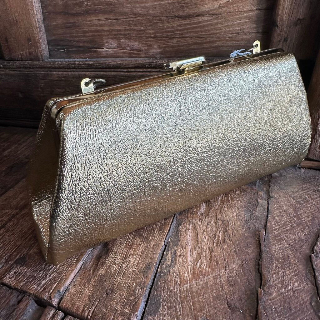 VTG GOLD FOIL HANDBAG W/ CHAIN