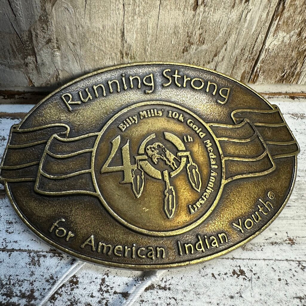 VTG NATIVE AMERICAN RUNNING STRONG BUCKLE