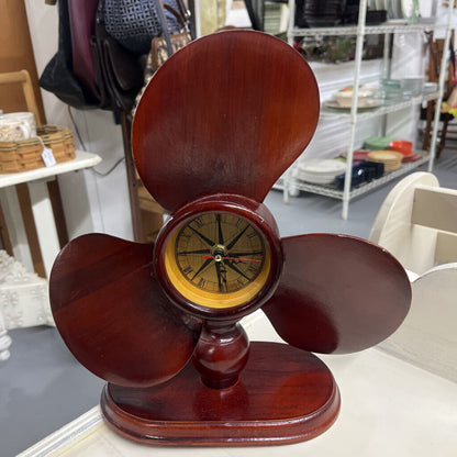 WOODEN PROPELLER CLOCK