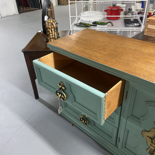 VINTAGE 9 DRAWER CHEST