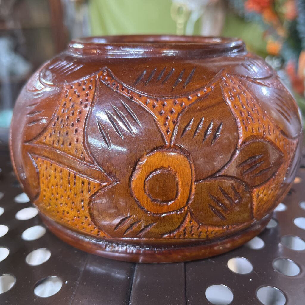 WOODEN HAND CARVED TRINKET
