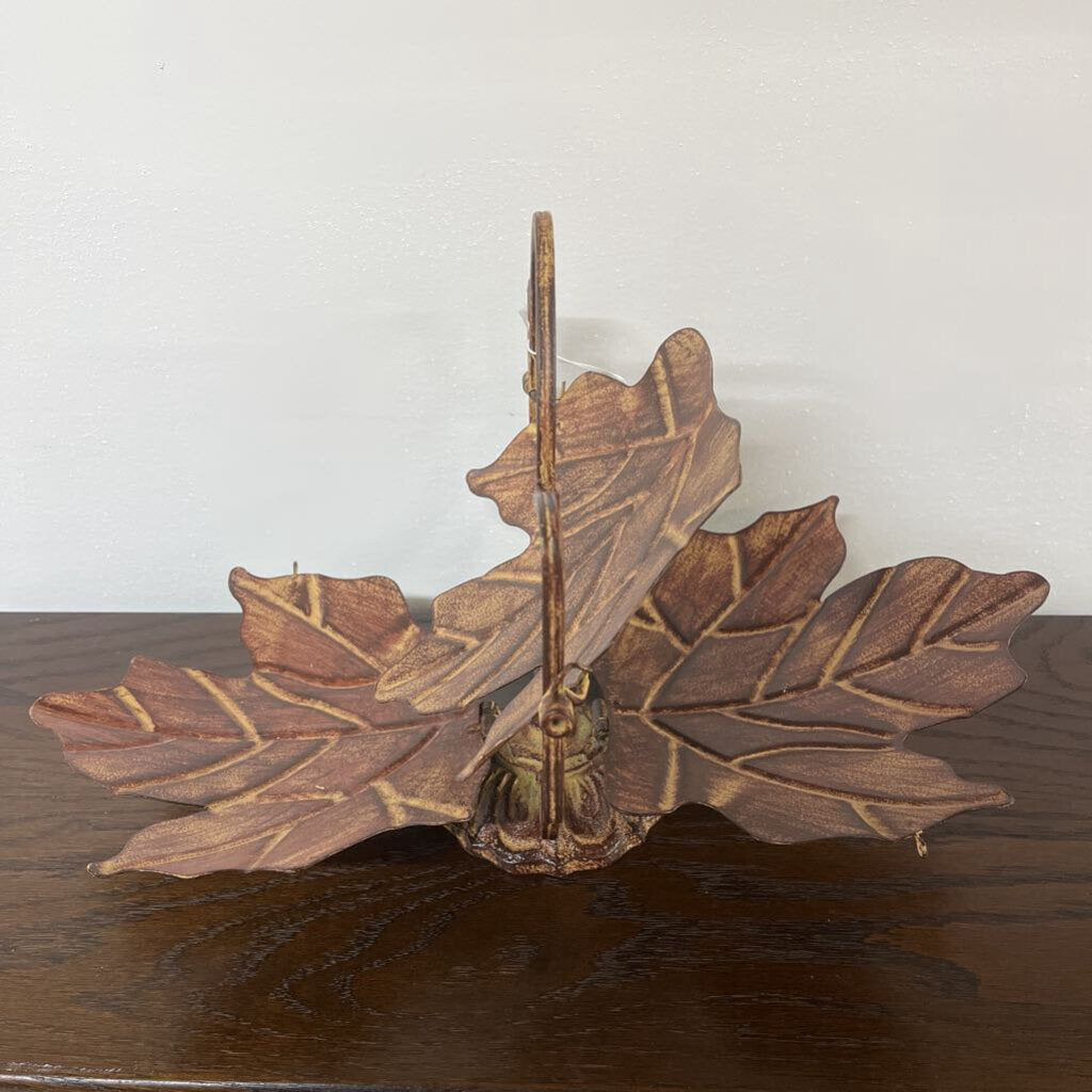 COLLAPSABLE METAL LEAF CANDY DISH