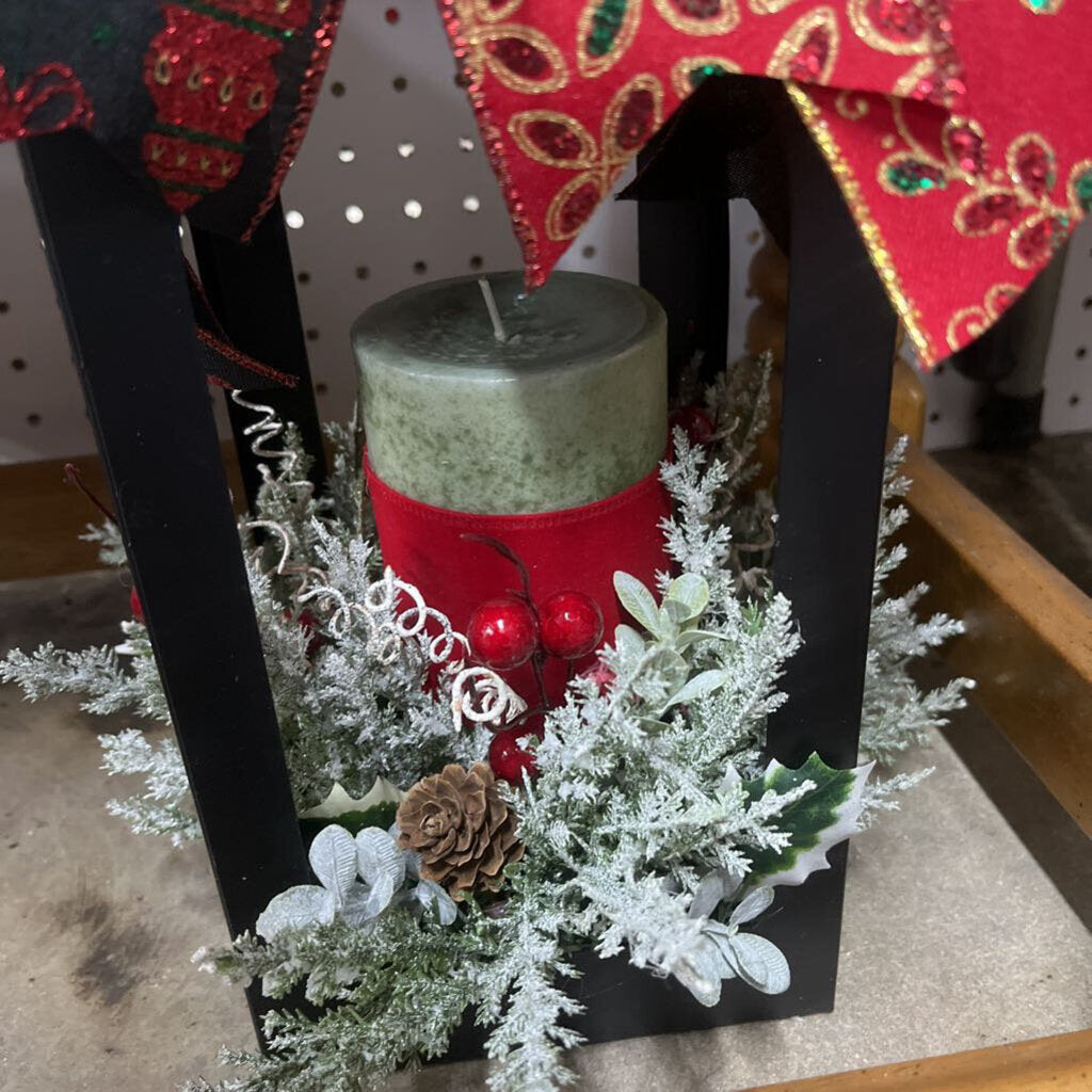 RED BLACK CHRISTMAS LANTERN
