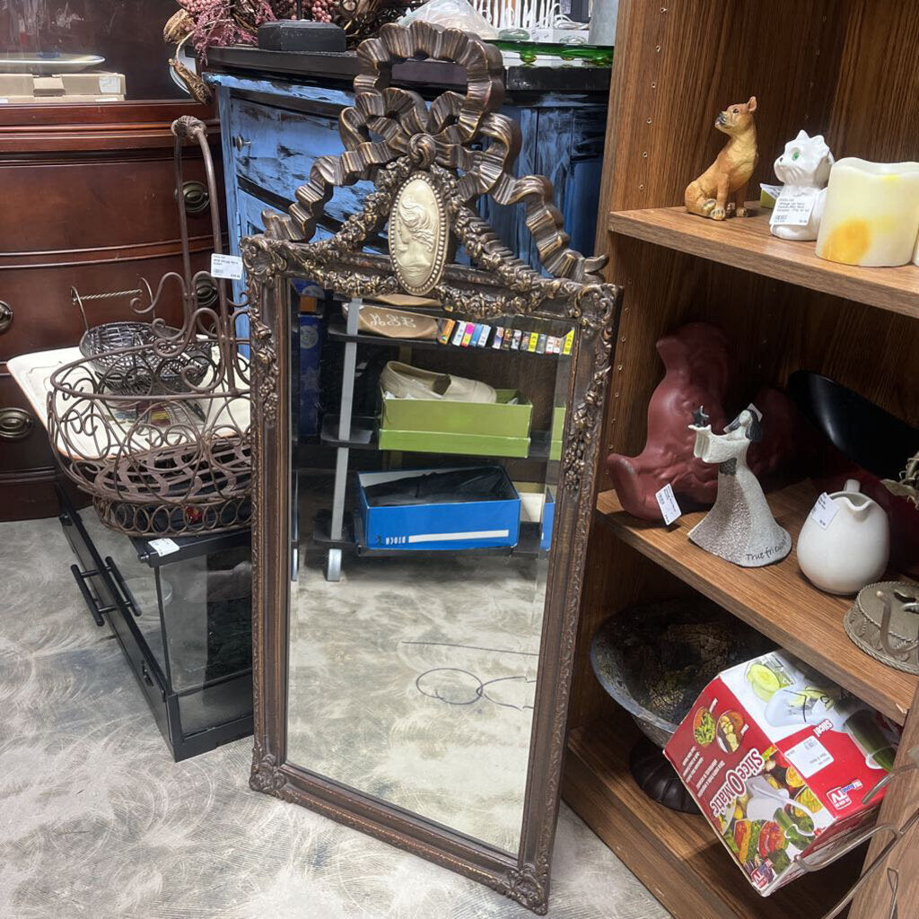 MIRROR WITH BOW