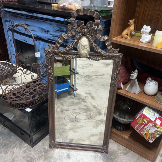MIRROR WITH BOW