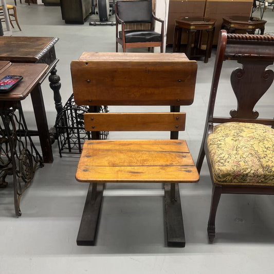 VINTAGE IRON AND WOOD OLD SCHOOL DESK