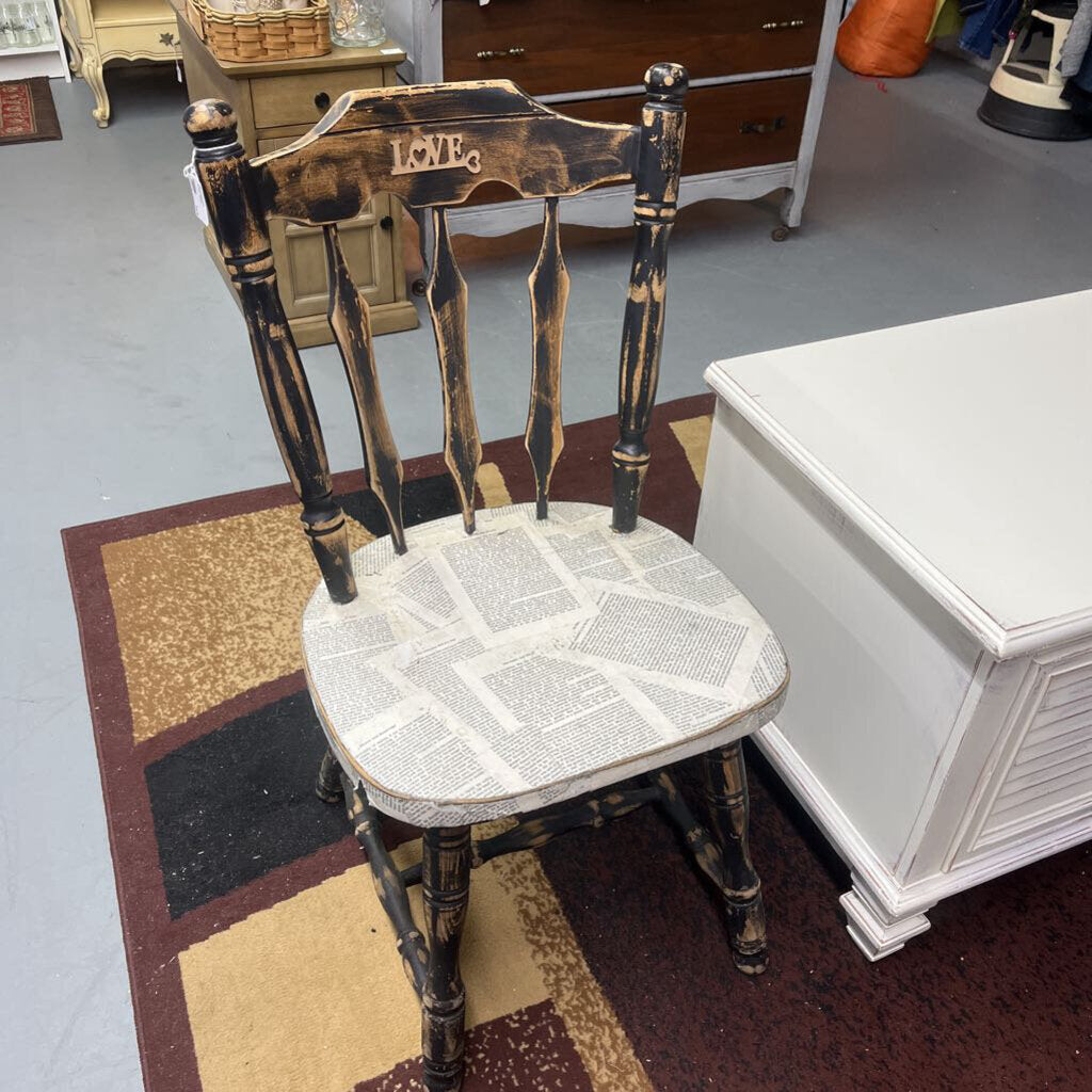 LOVE CHAIR