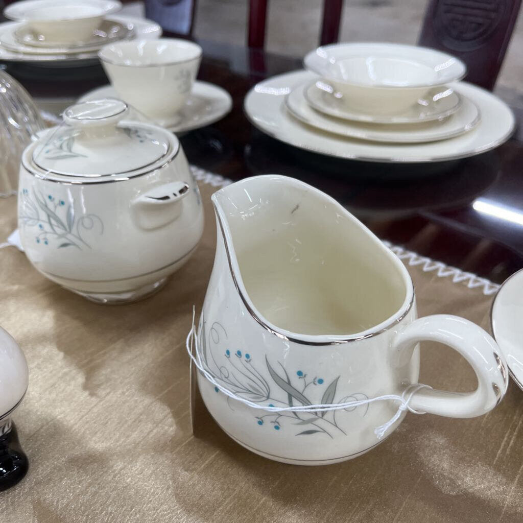 53 PC SET HOMER LAUGHLIN CHINA SET