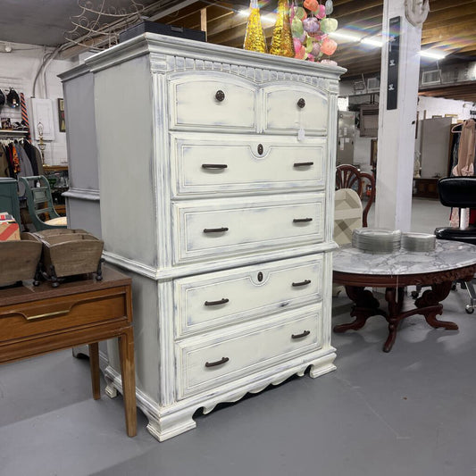 VINTAGE BROYHILL 5 DRAWER CHEST