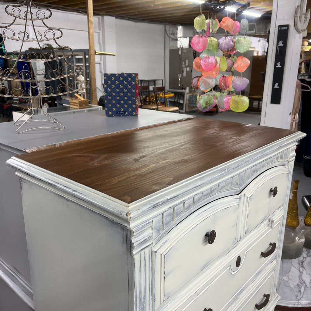 VINTAGE BROYHILL 5 DRAWER CHEST
