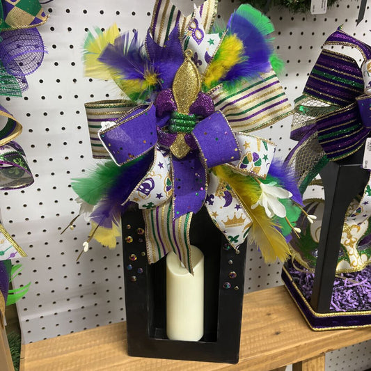 MARDI GRAS LANTERN