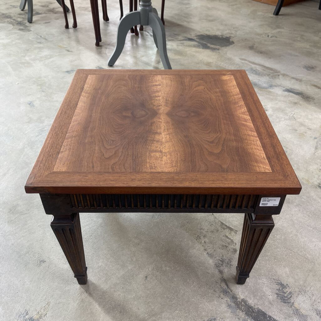 TABLE STAINED TOP BLACK LEGS