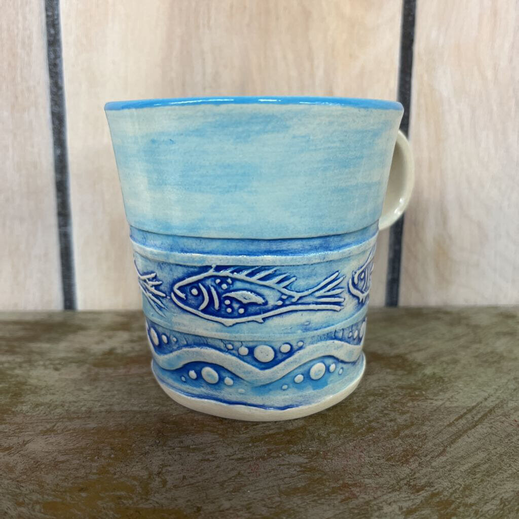 POTTERY MUG W/ FISH -BLUE