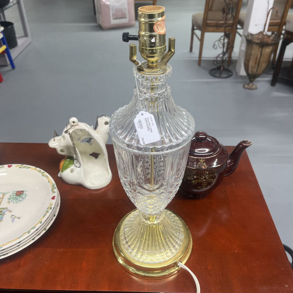 CRYSTAL LAMP (CRACKED)