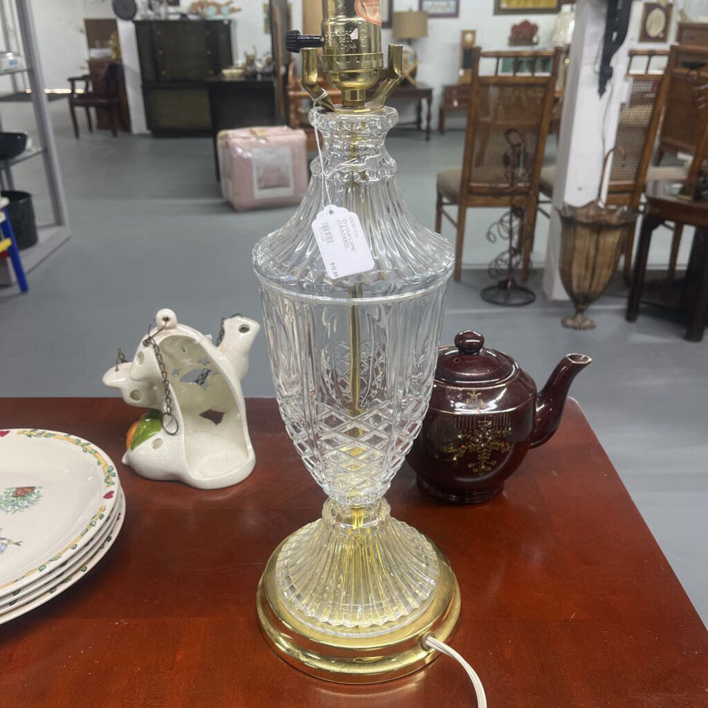 CRYSTAL LAMP (CRACKED)