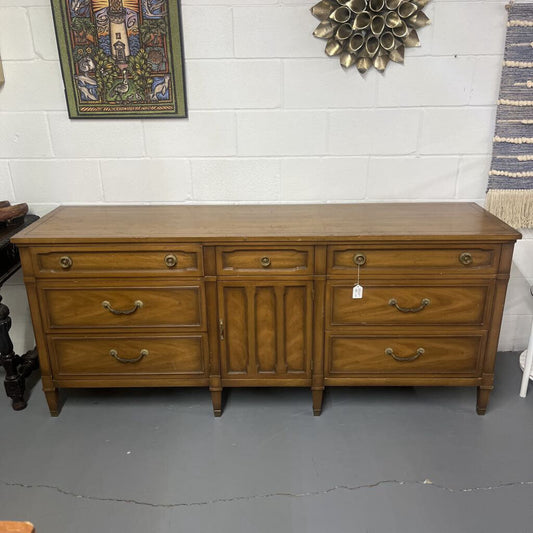 Mid Century Drexel 9 Drawer Dresser