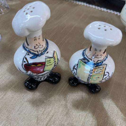 Pair Mudpie Chef Spice Shakers