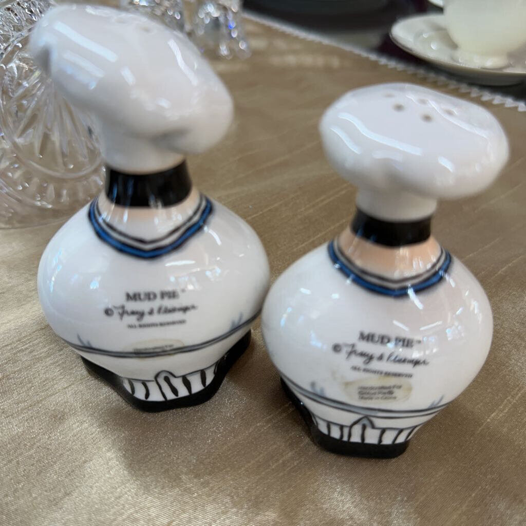Pair Mudpie Chef Spice Shakers