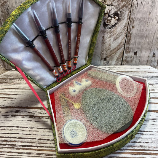 CHINESE CALLIGRAPHY SET