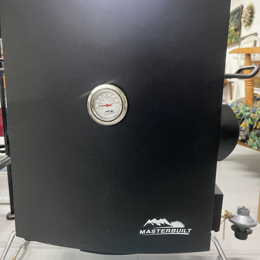 MASTERBUILT PORTABLE PROPANE SMOKER